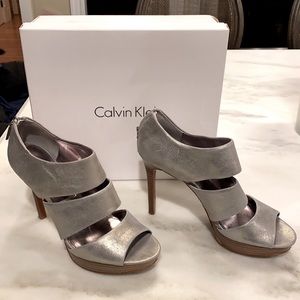 Calvin Klein Remini Dusty Suede Size 8 M